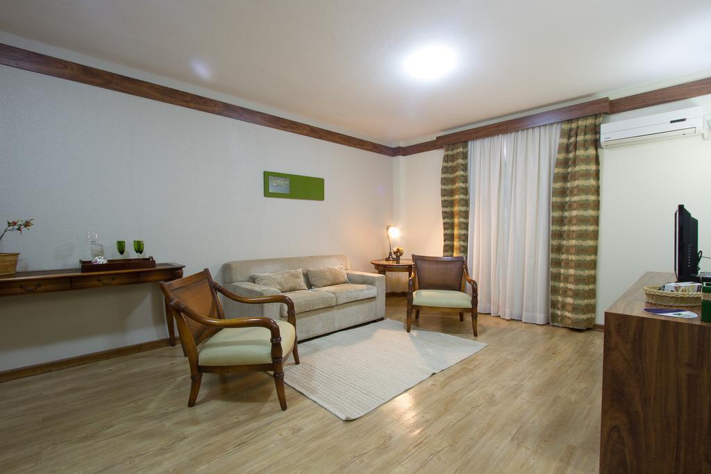 Hotel Le Canard Лажис Экстерьер фото